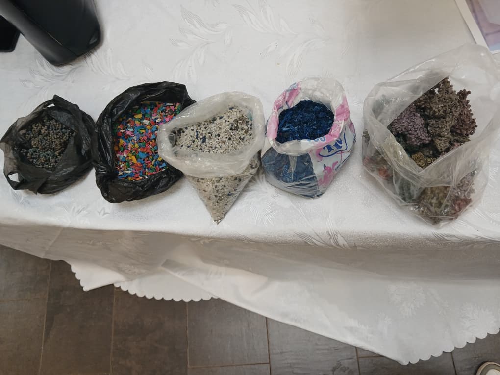 Produits issus de la transformation de déchets plastiques présentés par CODENOR